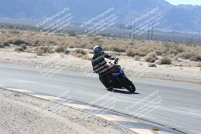 media/Dec-01-2025-Moto Forza (Mon) [[2daa91e15f]]/3-Beginner Group/Session 3 (Turn 16 Inside)/